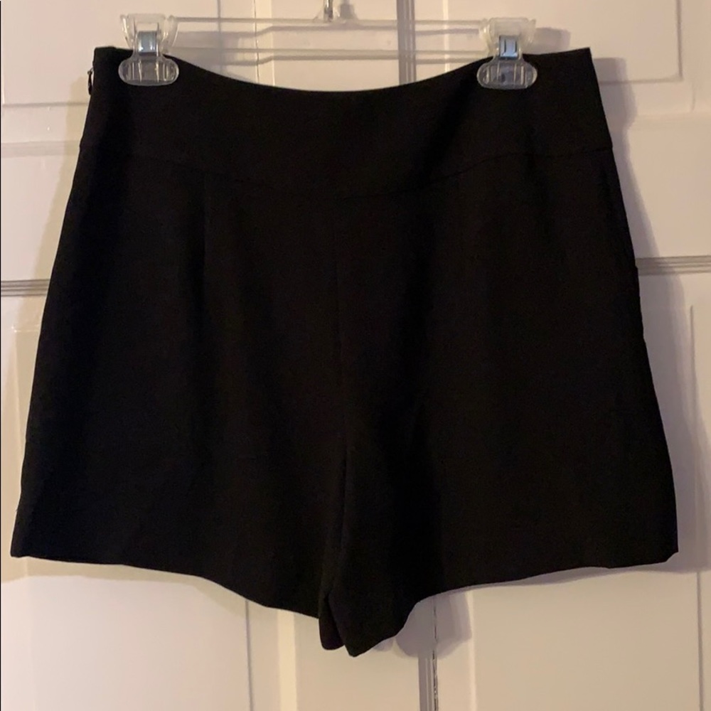 Loft front pleated dress shorts - Picture 3 of 6